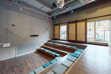 Silver En Suite Premium at iQ Arkwright House, Tumbling Hill Street, City Centre, Bradford, BD71DB - Image 5